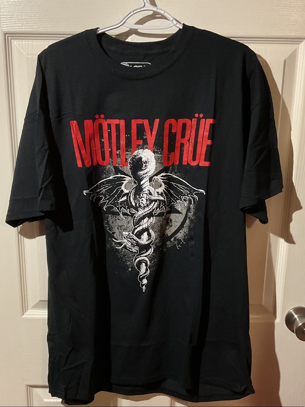 Motley Crue Black Short-Sleeve Graphic Tee